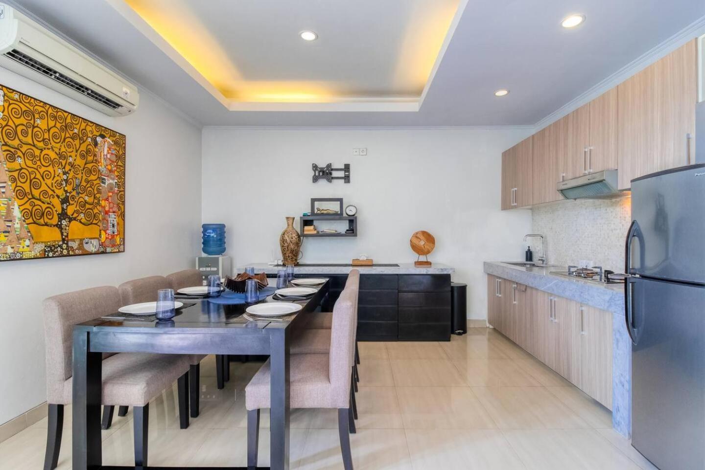Private 2 Bed Pool In Bustling Petitenget Villa *