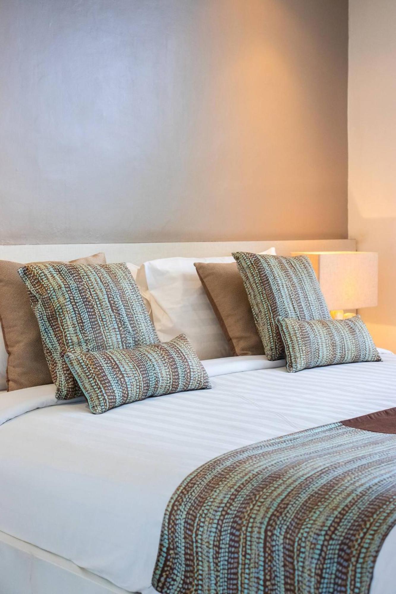 Villa Private 2 Bed Pool In Bustling Petitenget *